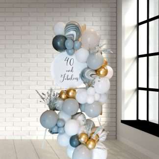 Personalised easel decorated with balloon garland