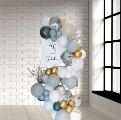 Personalised easel decorated with balloon garland